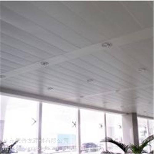 加油站吊頂鋁扣板-加油站吊頂為什么指定用S型高邊防風(fēng)鋁條扣