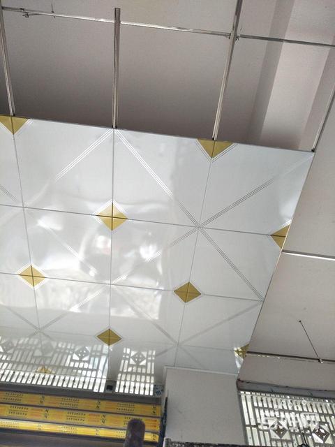 隔墻廚房鋁扣板-機(jī)房鋁扣板隔音墻-廚房墻鋁扣板