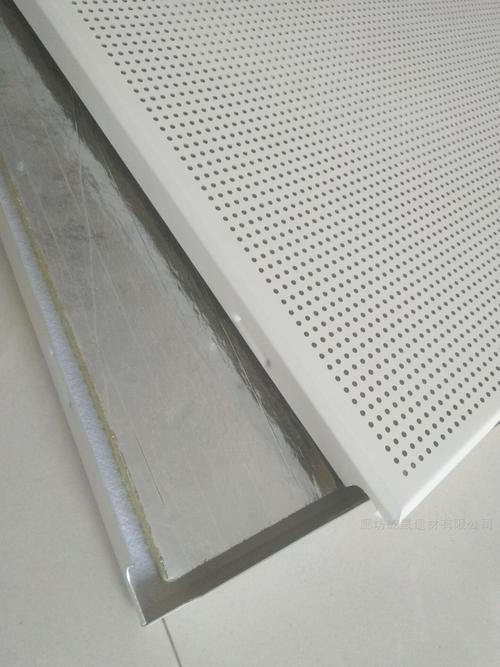 吸音鋁天花-什么建材防火、吸音降噪效果比較好