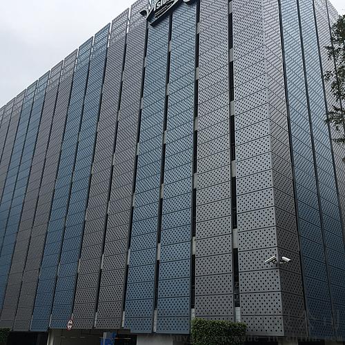 工程鋁單板廠家-工程鋁扣板廠家解析機(jī)場(chǎng)鋁天花吊頂優(yōu)勢(shì)